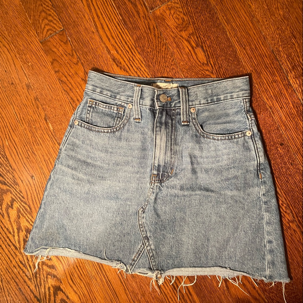 Madewell Rigid Denim A-Line Skirt in size 24